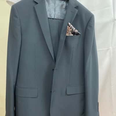 Tarocash Men’s Size 38 Black Stretch Suit