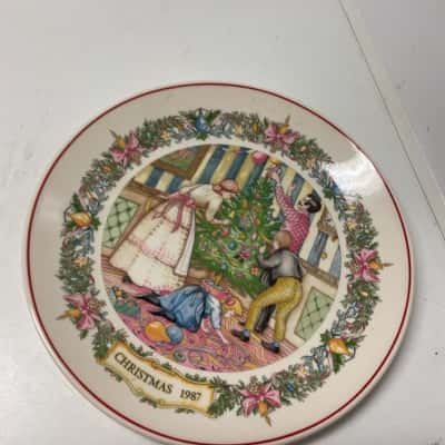 Wedgewood Christmas 1987 collectors plate