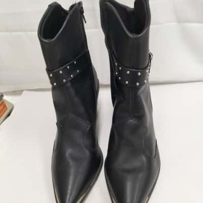 Vizzano Black Womens  Size 10 Boots