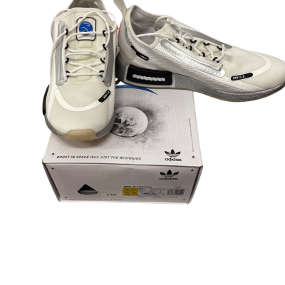 Adidas Mens  Size 10 Trainers Silver / White 