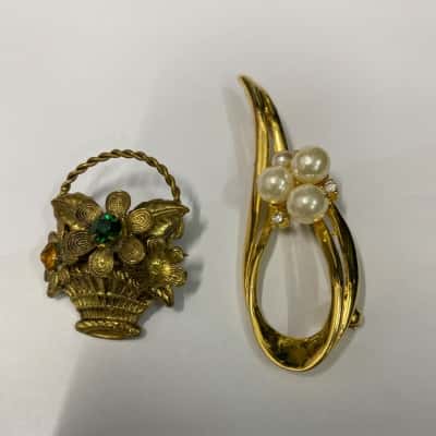  Womens Brooch X2