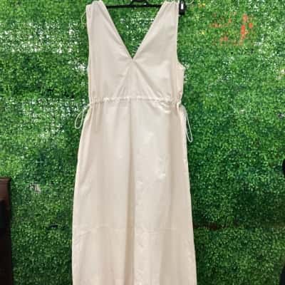 Cue Womens  Size 12 Sleeveless Dress  Beige 