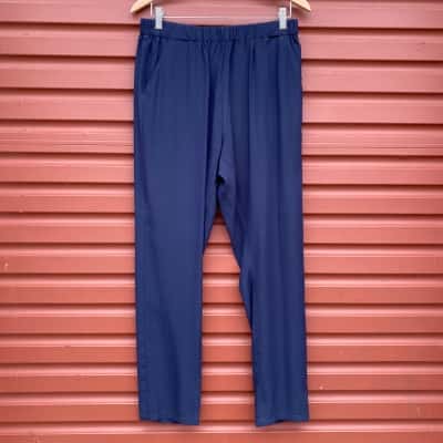Kachel Womens Size 8 Navy Blue 95% Silk Tapered Leg Pants