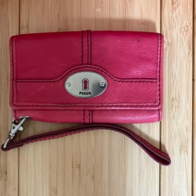 Fossil Women's Pink Wristlet Tri-Fold Wallet