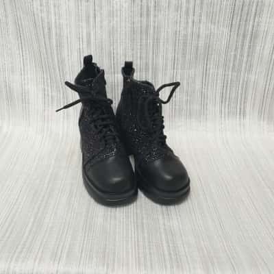 Super Cute /Black Glitter/ Mock Lace-up with Side Zip Closure /Chunky /Boots Size 36 - Brand New Still in Dustbag 