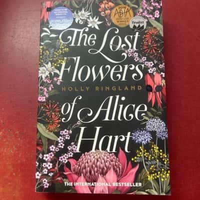 The frost Flowers of Alice Hart, Holly Ringland 