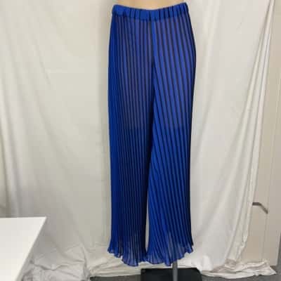 Carla Zampatti pants  Size L 