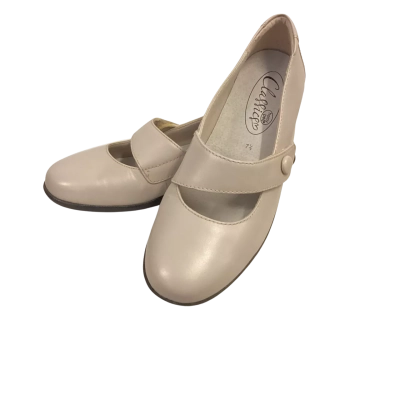 Homyped - Nomad - Beige Size 7.5 - Brand New in Box