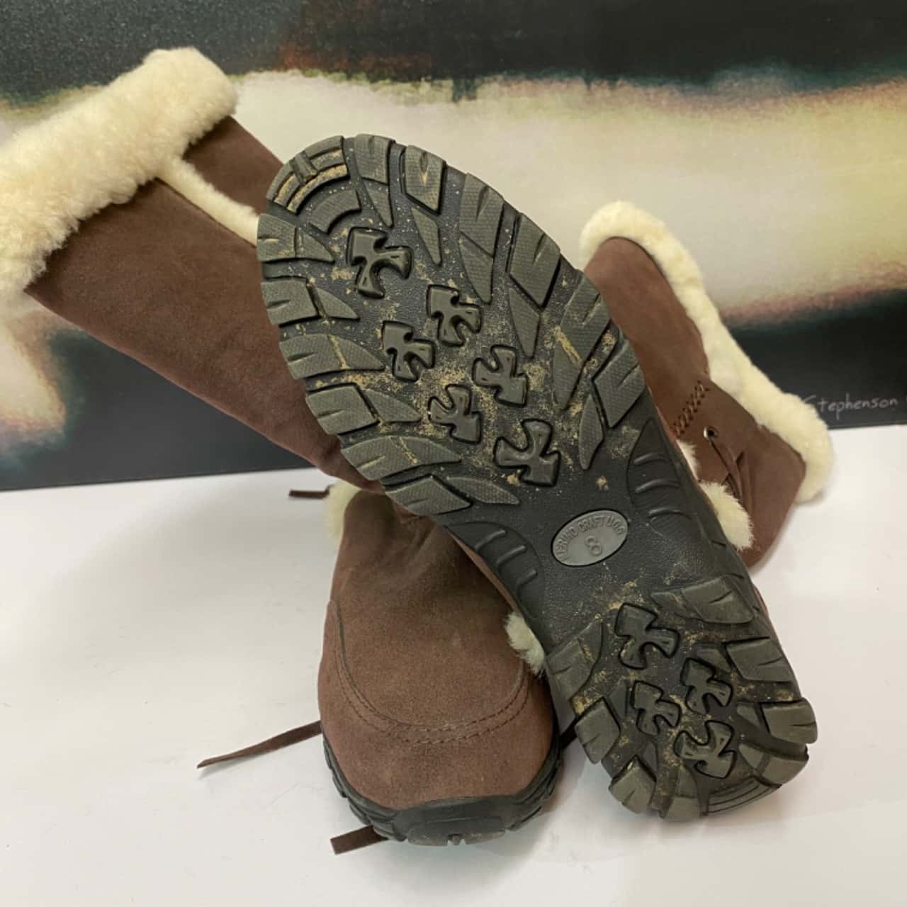 UGG Slippers Size 8 Brown (s)