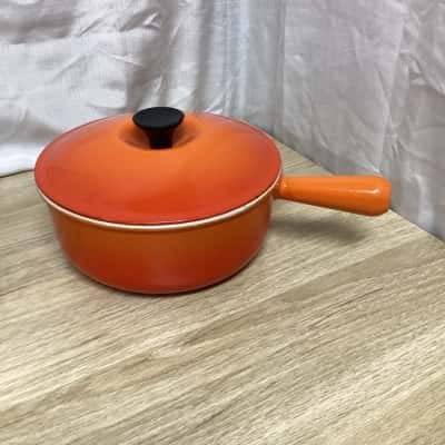 Le Creuset enameled cast iron saucepan #22