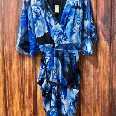 City Chic   Size M Blue / Floral dress with belt new 