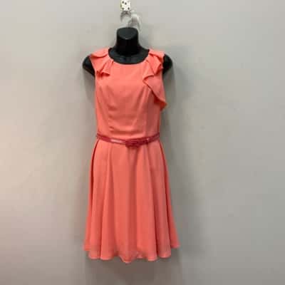 Review Womens  Size 10 Mini Dress Coral / Pink  