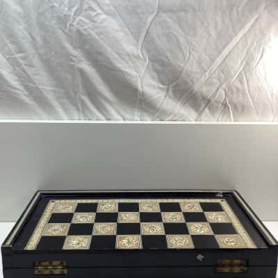 2 In 1 Wooden Backgammon And Chessboard Set