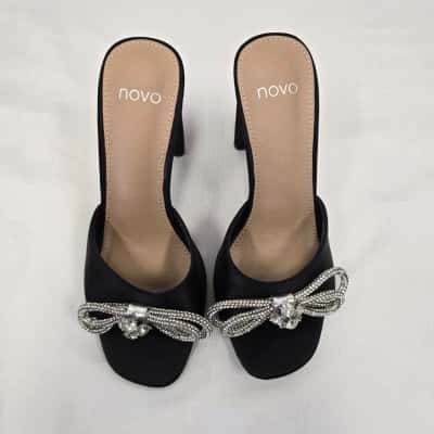 Novo (Posie) Womens  Size 5 Black  