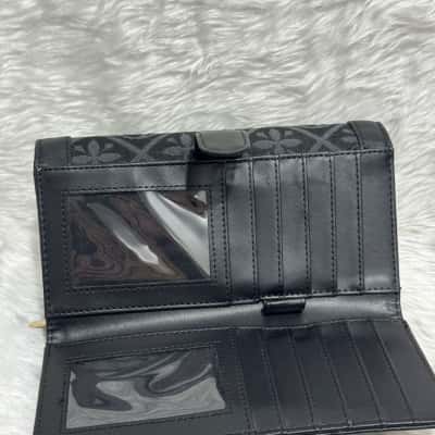 Laura Jones Womens Black  / Gold wallet 