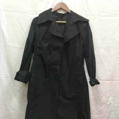 pingpong Womens  Size 8 Raincoat Green 