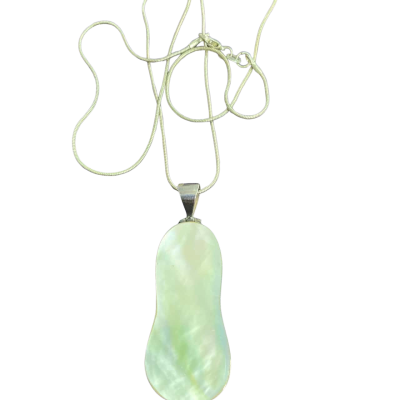  Womens Stirling silver Necklace and mother of pearl pendant. 28cm drop