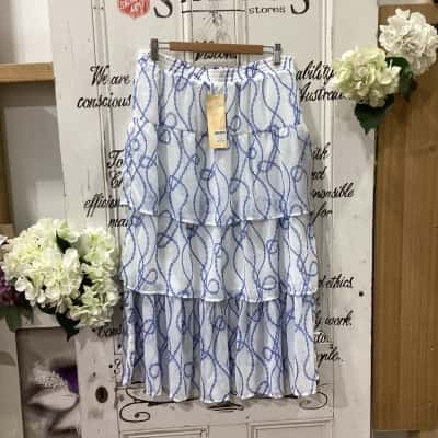Liz Jordan Brand! BNWT RRP $129.99! TIERED BLUEPRINT WHITSUNDAY WALL MAXI SKIRT! Womens  Size 14 Maxi Skirt / Tiered Skirt Blue / Pattern / White 
