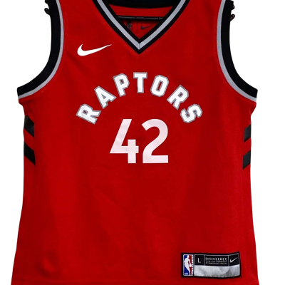 NBA Youth Kids  Size 7 Red 