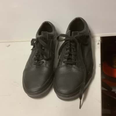 Vans Mens  Size 10 Sneakers Black  