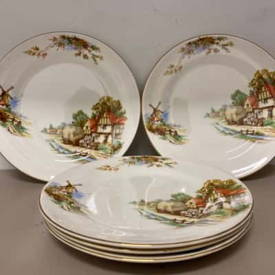 Crown Larence England Plates, set of 5