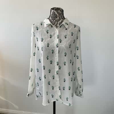 Valley Womens  Size 14 Button Up Top Pattern 