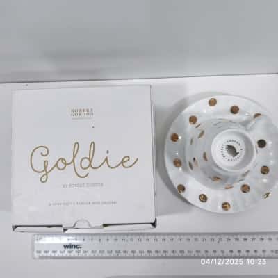 Robert Gordon A Very Dotty Teacup And Saucer As New Preowned in Box 