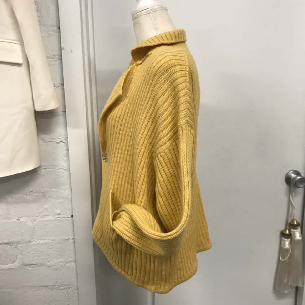 Jigsaw 100 wool Cardigan Size M (s)