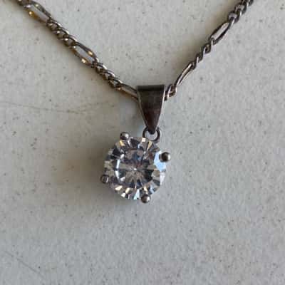 Sterling Silver Solitaire Pendant Necklace 