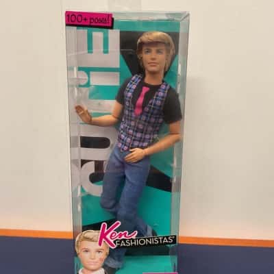 Ken Fashionistas 2010 Doll