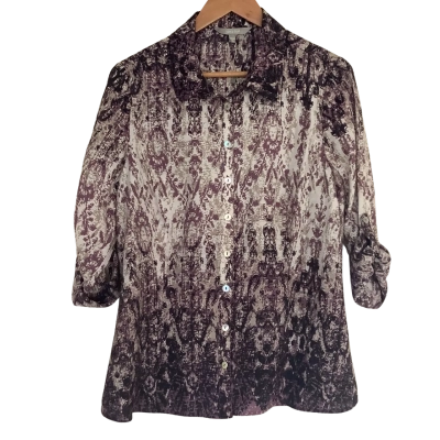Yarra Trail   Purple Tone Button Up Shirt.     Size 16 Petites.
