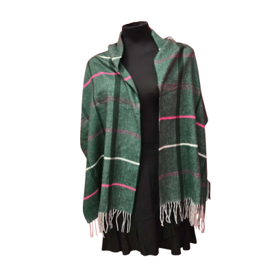 Basque Womens  Size M Green Scarf