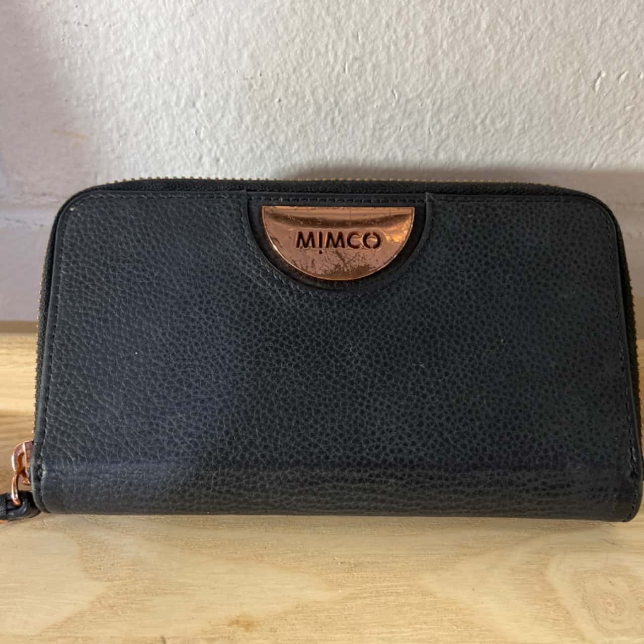 Mimco Womens Phone Case Purse Black/ Gold (s)