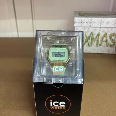 Ice Digit Retro Lagoon Green