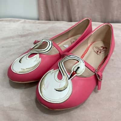 Dancing Days Womens  Size 39 Flats Pink Swan