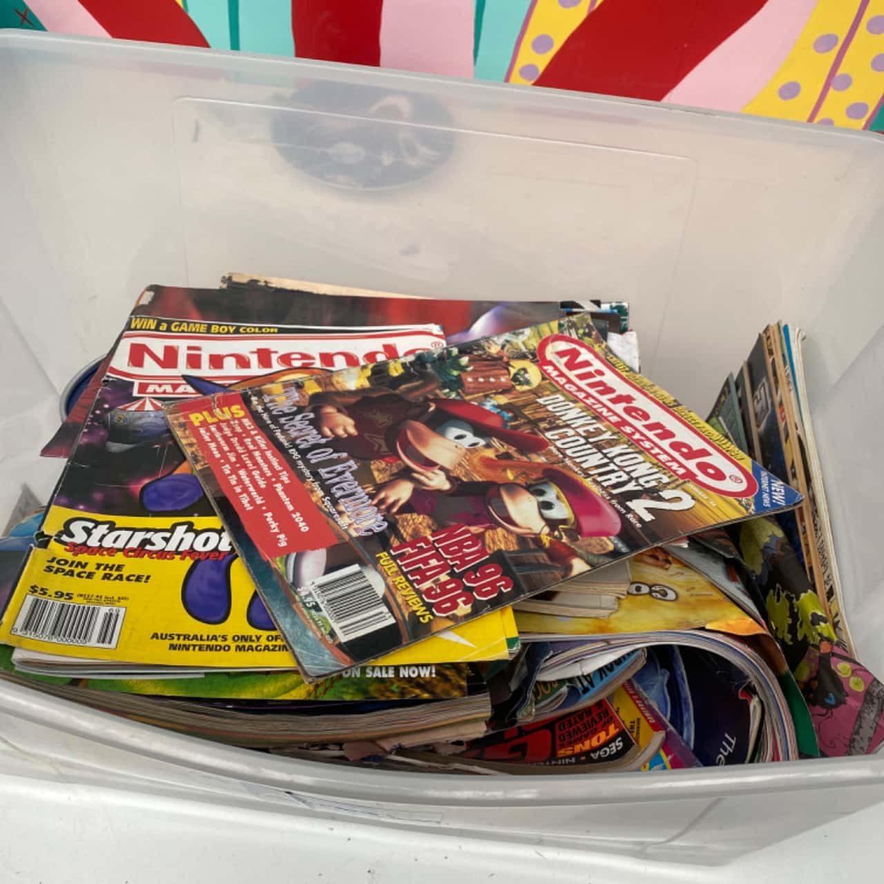 Assorted magazines *box not included (s)