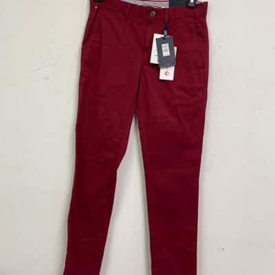 Tommy Hilfiger Mens  Size 28 Chinos Maroon 
