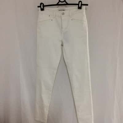 Country Road Womens  Size 6 Boyfriend Jeans White 