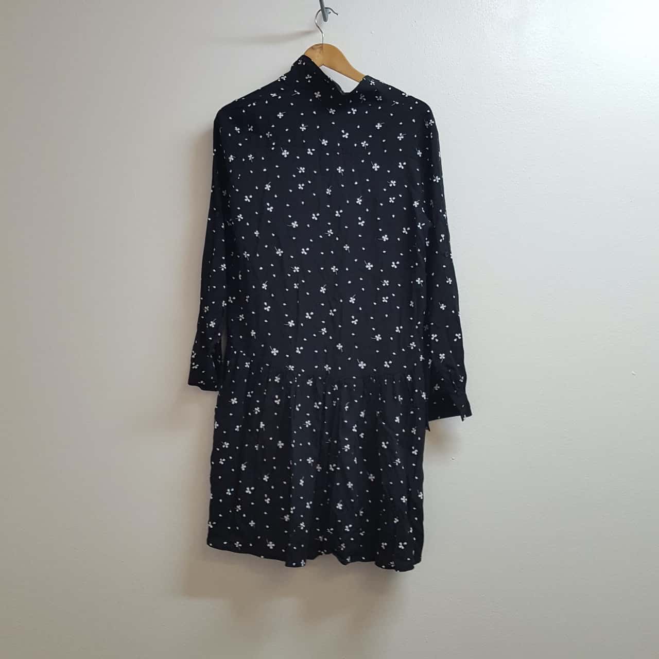 Decjuba Black/White Annie Drop Waist Shirt Dress Women's size M(s)