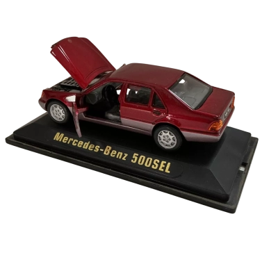 Mercedes-Benz car figurine ‘500SEL’