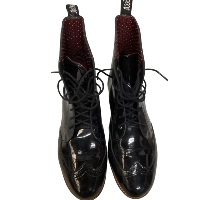 Women’s Dr Martens  Delfina Size 8.5 black patent boots