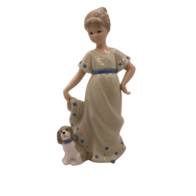 The Leonardo Collection -  Figurine Girl with a dog
