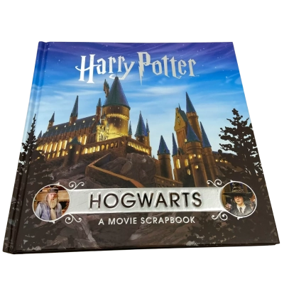 Harry Potter: Hogwarts: A Movie Scrapbook