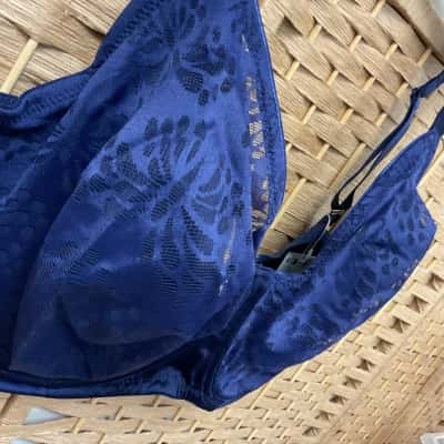 NEW Triumph Women's Size 12G Underwire Navy Blue Bra Lingerie Ladies 