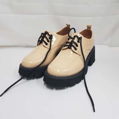Princess Highway Womens Boots Size 39 Beige / Black  