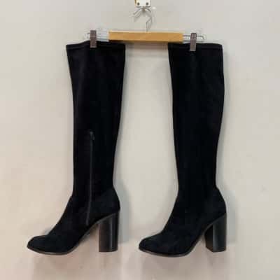 Forever New Womens  Size 9 / 9.5 Black knee high faux Suede boots