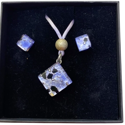  Womens Murano Glass Earrings & Necklace  Set