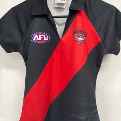 Essendon kids Size 6 / 8 Black  / Red shirt 