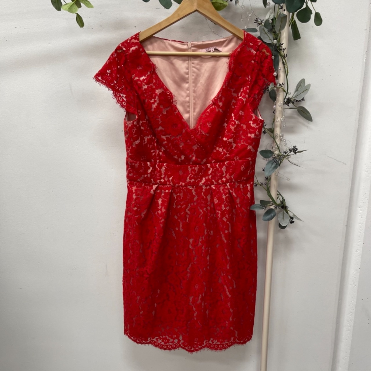 Review Womens Size 16 Formal Dress Red Lace(s)