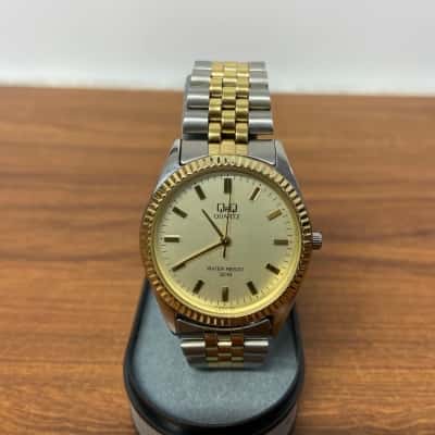 ***UNTESTED*** Q&Q fashion watch with two toned gold and silver band
